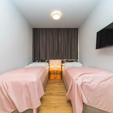 아파트 Glow Luxury With Terrace And Jacuzzi