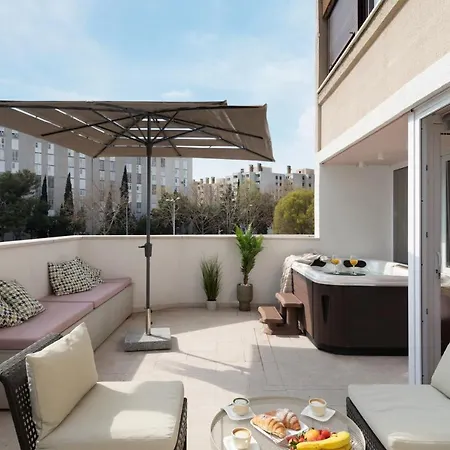 Glow Luxury With Terrace&jacuzzi Apartament Split