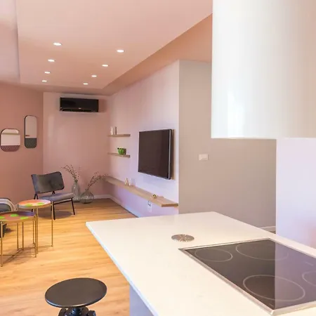 Glow Luxury With Terrace And Jacuzzi Apartment Split