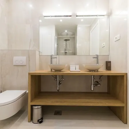 Glow Luxury With Terrace And Jacuzzi Apartment Split