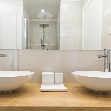 Glow Luxury With Terrace&jacuzzi