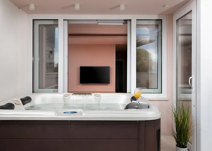 Glow Luxury With Terrace And Jacuzzi *
