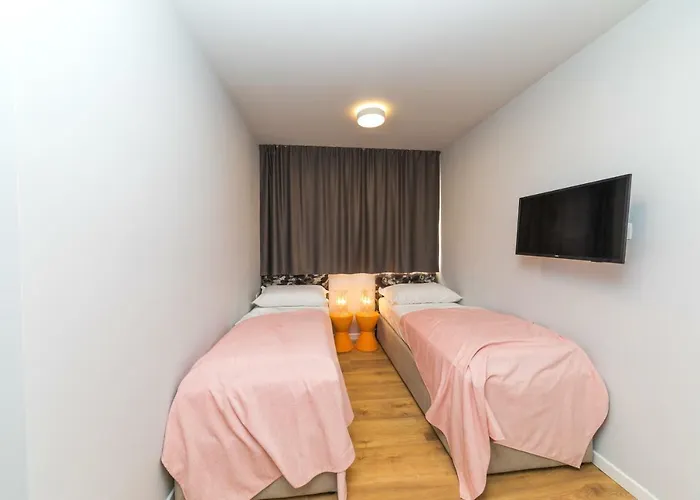 Glow Luxury With Terrace And Jacuzzi Apartman Split